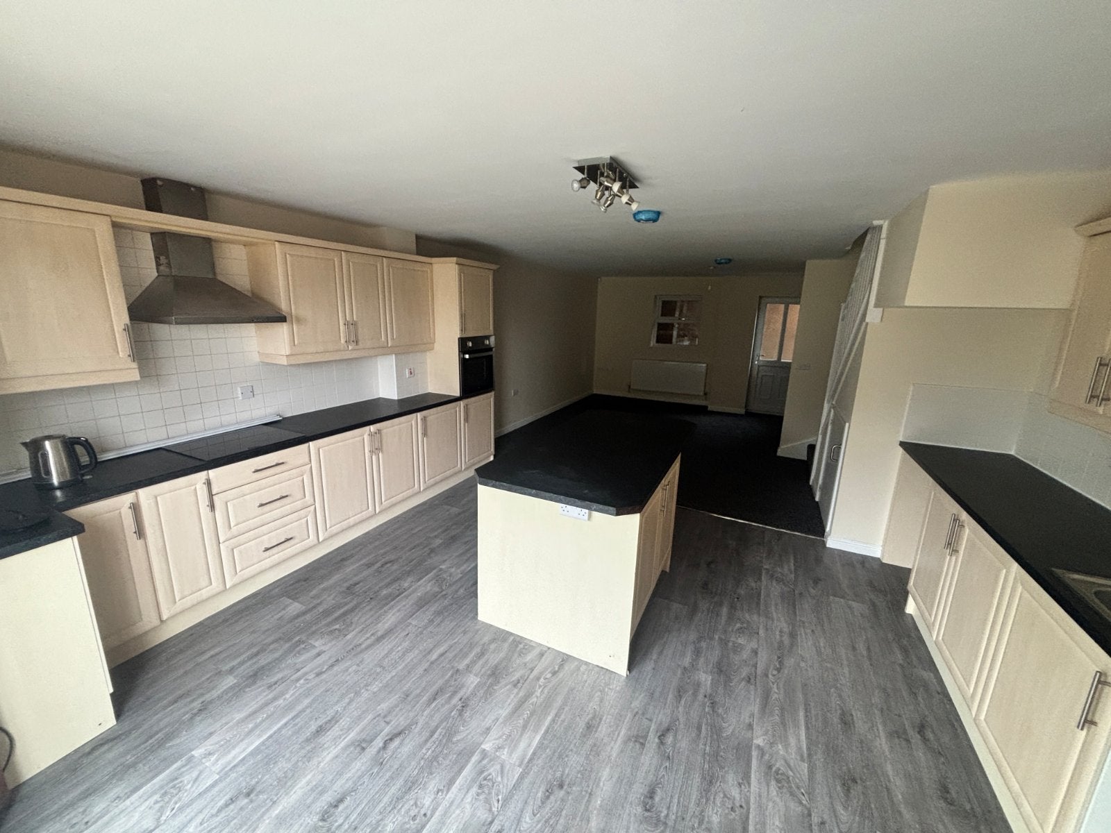Flat Grimesthorpe Road in Sheffield