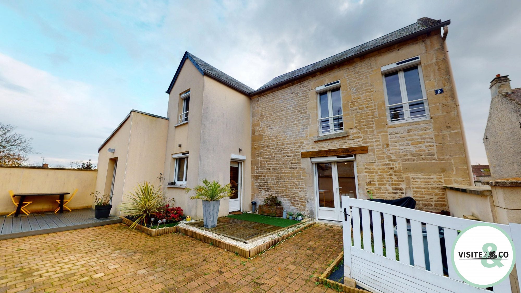 House Rue de la Poste in Thaon