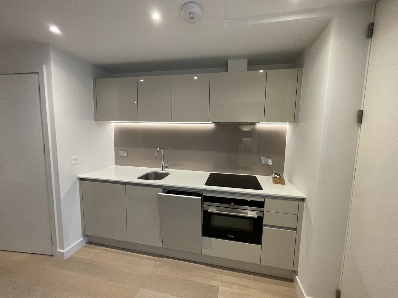 Flat Albion Place in Greater London