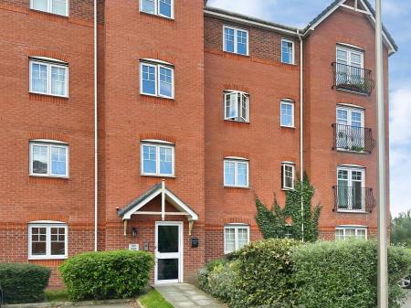 Flat Dunwoody Way in Crewe
