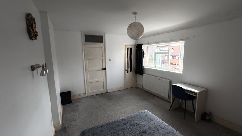 Room The Course in Greater London