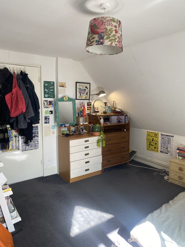 Room London Road in Greater London
