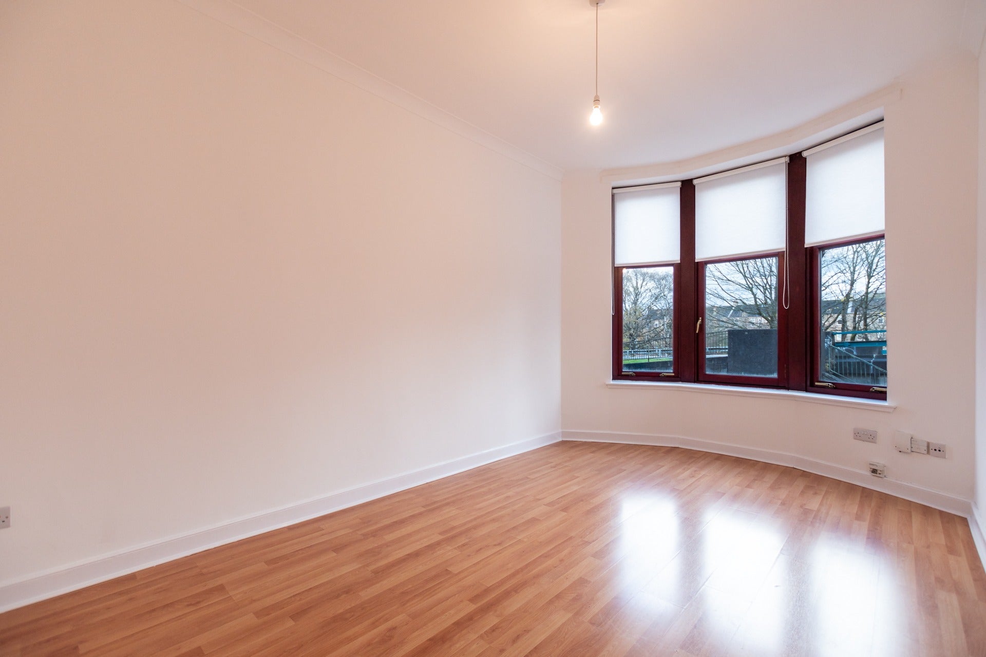 Flat Dumbarton Road in Glasgow