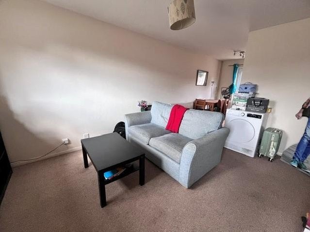 House Centurion Close in Chippenham