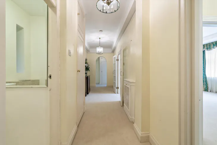 Flat Putney Hill in Greater London