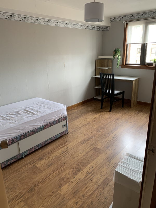 Room Wester Hailes Park in City of Edinburgh