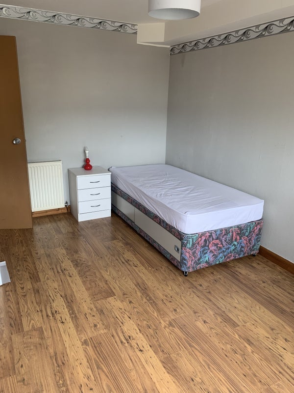Room Wester Hailes Park in City of Edinburgh