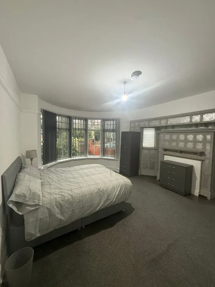 Room Park Avenue in Wolverhampton