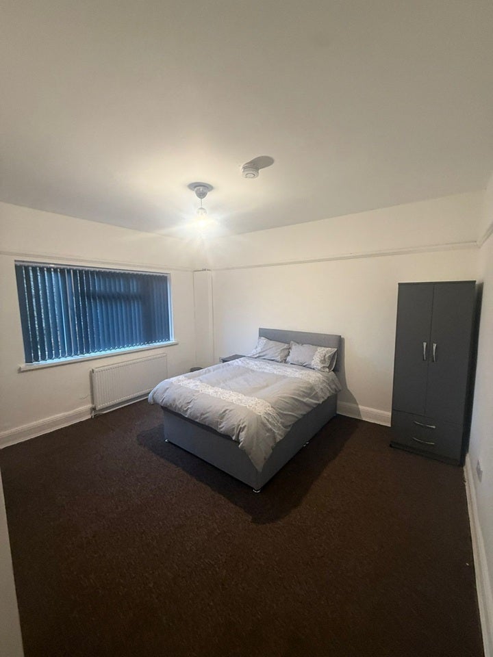 Room Park Avenue in Wolverhampton