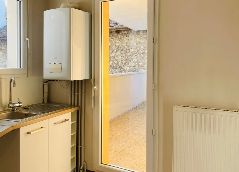 Appartement Rue du Charrat à Saint-Étienne-de-Crossey