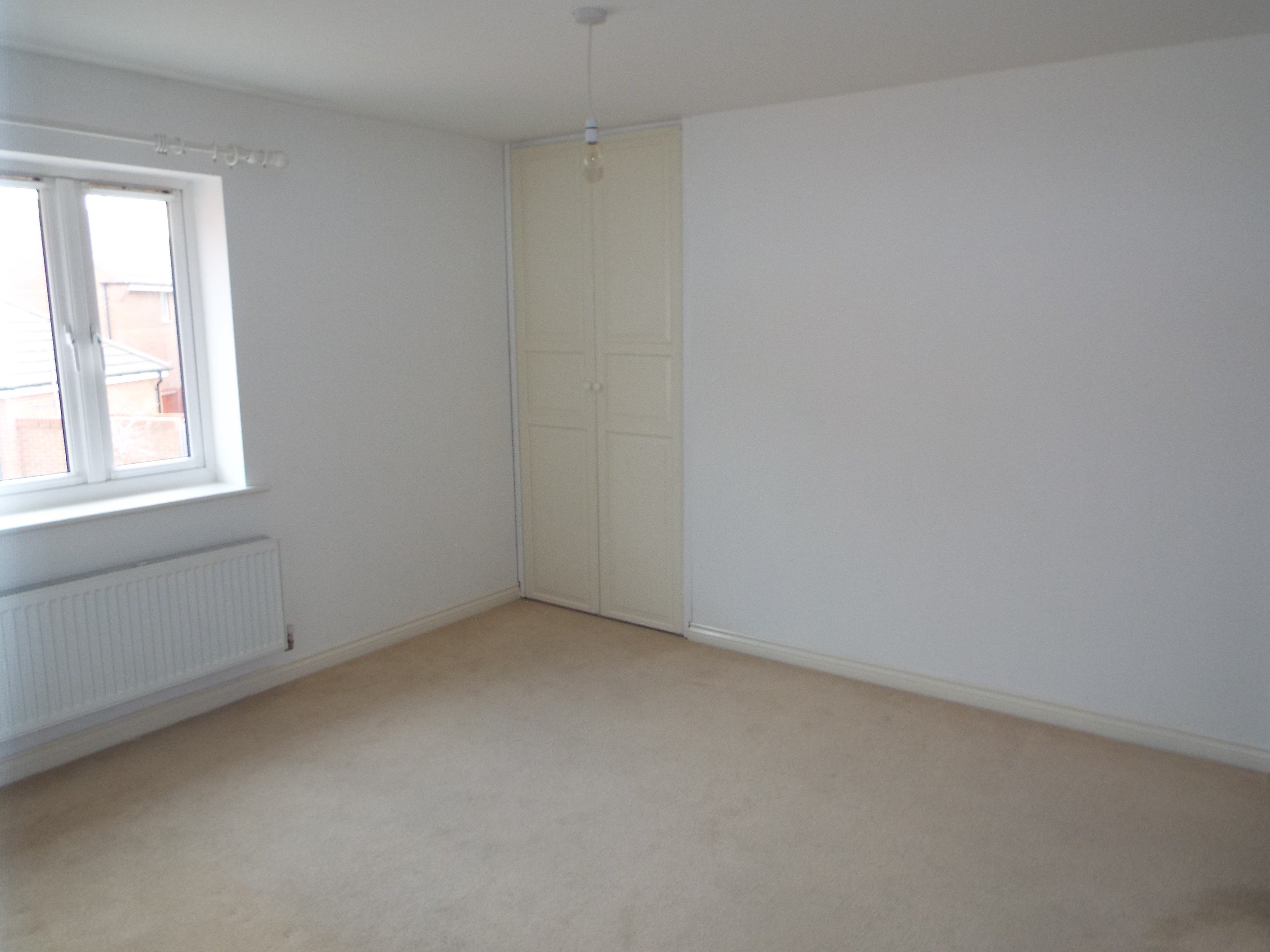 Flat Coldstream Court in Coventry