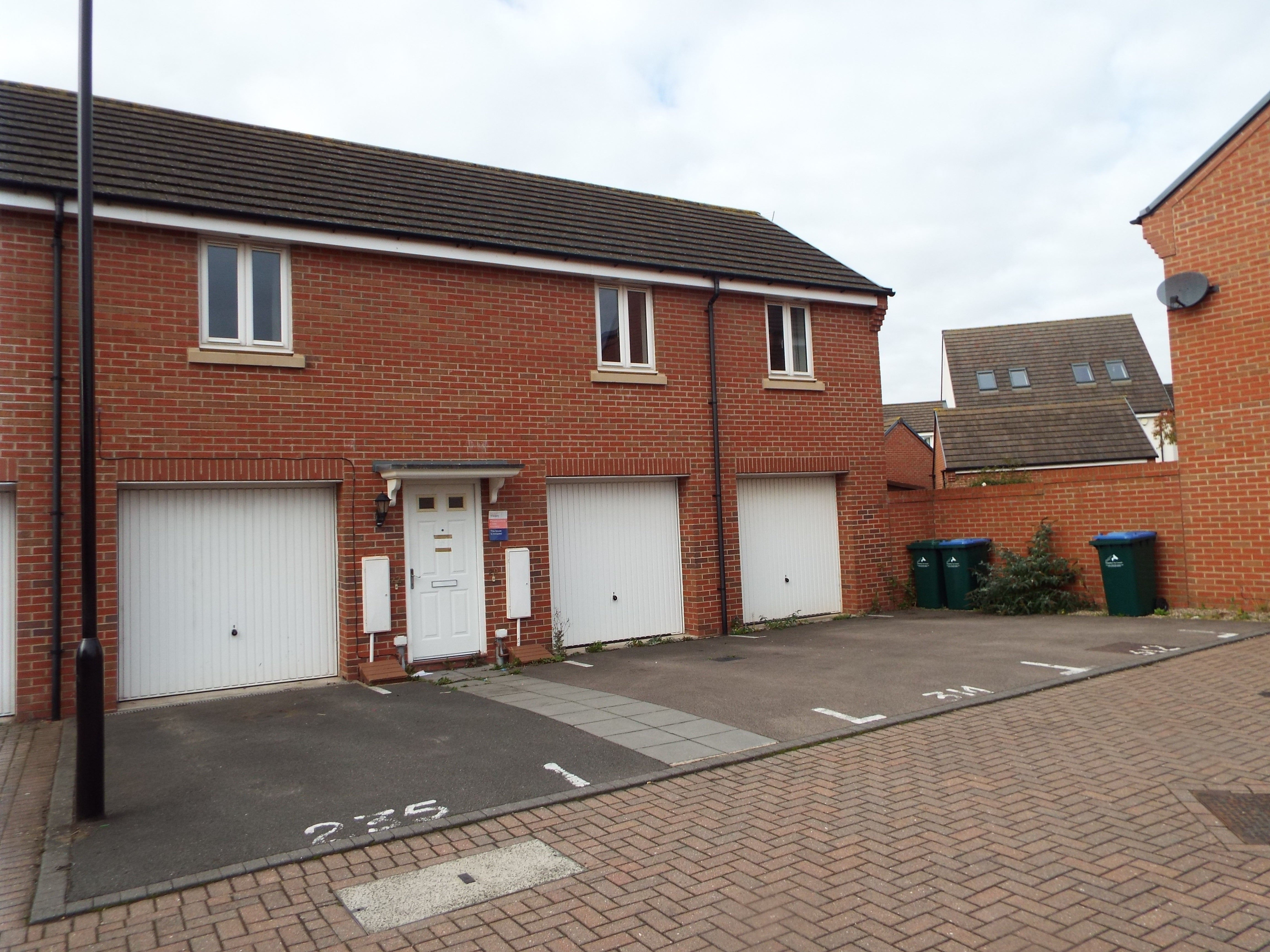 Flat Coldstream Court in Coventry