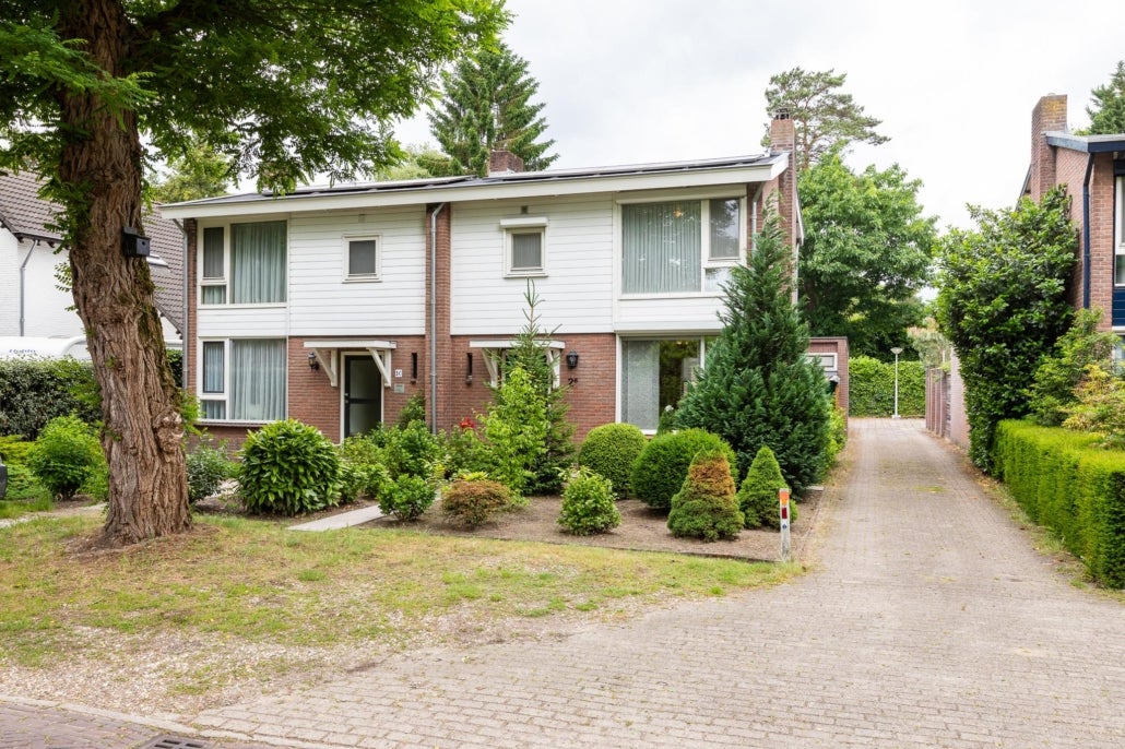 Huis Irenelaan 2 b in Waalre