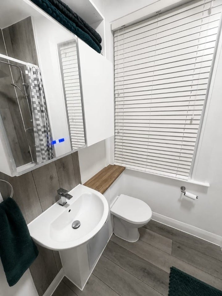 Room Shorndean Street in Greater London