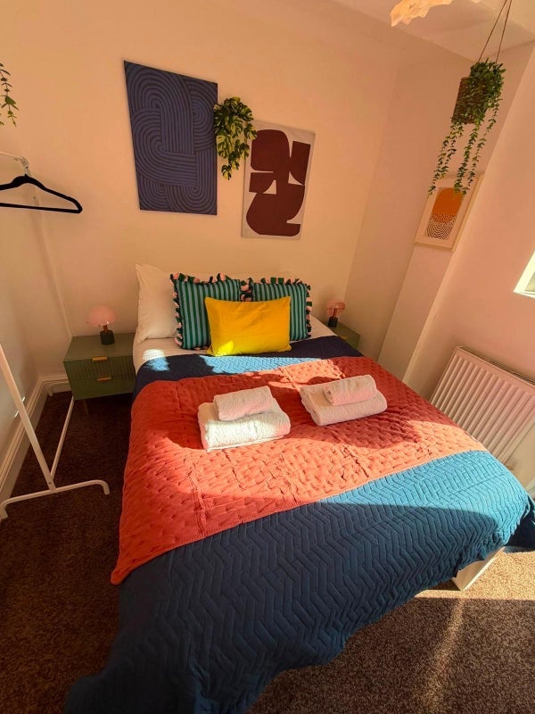 Room Brettenham Road in Greater London