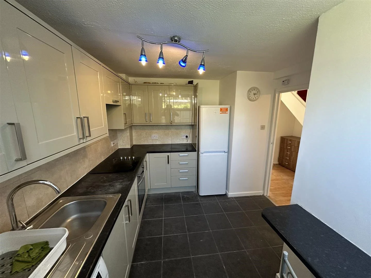 House Pellatt Grove in Greater London
