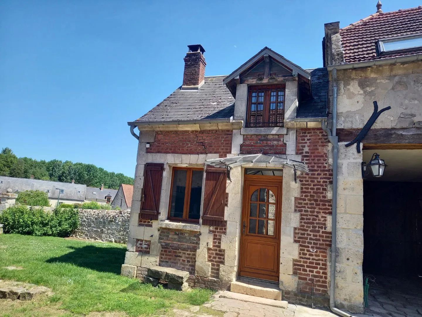 Flat Rue Cyrille in Boué