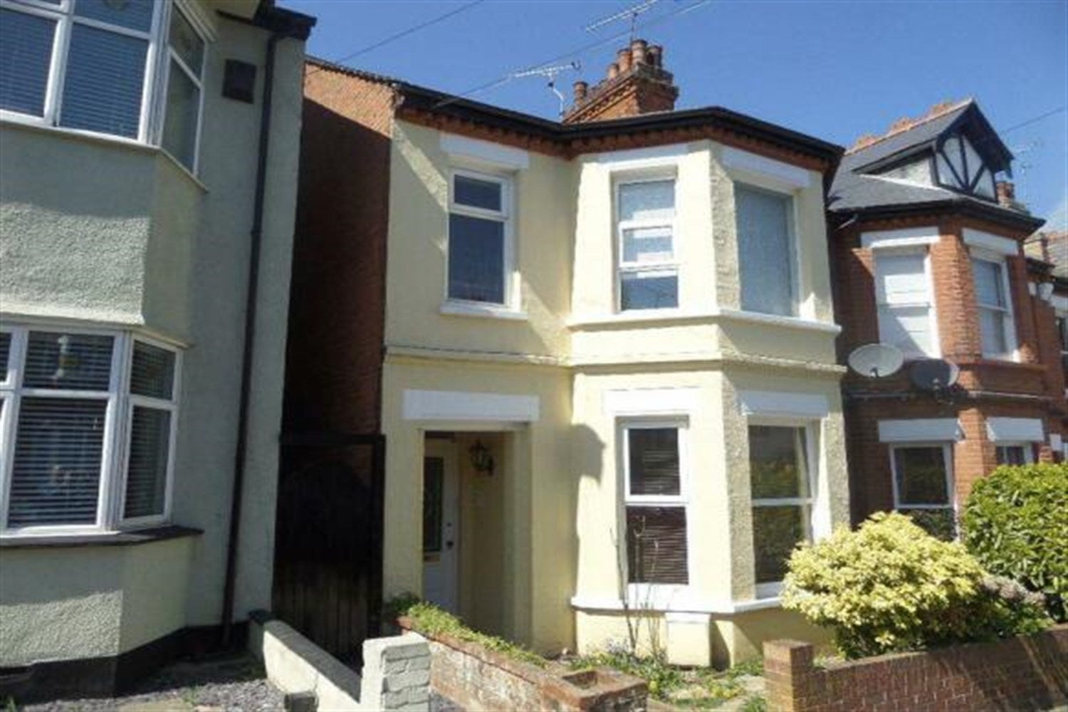 Flat Victoria Drive in Southend-on-Sea