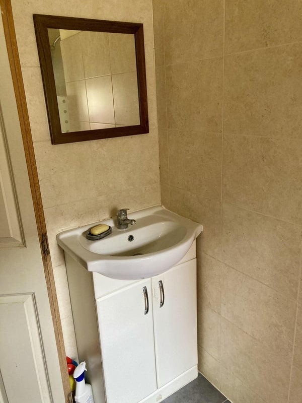 Room Michael Road in Greater London