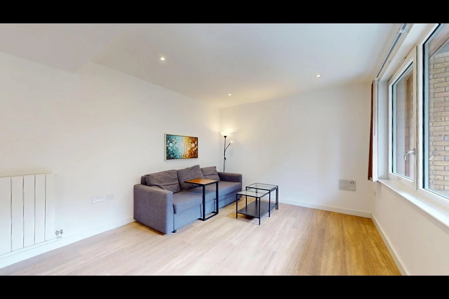 Flat Ashton Reach in Greater London