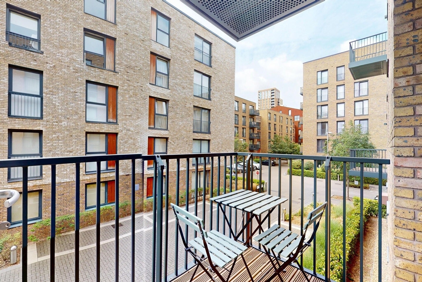Flat Ashton Reach in Greater London