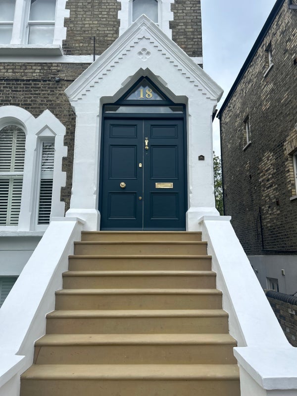 Room Penn Road in Greater London
