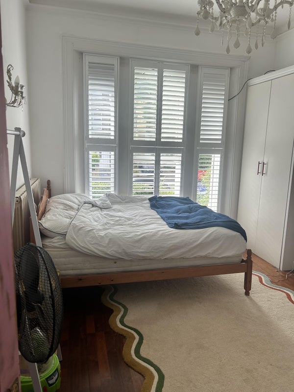 Room Penn Road in Greater London