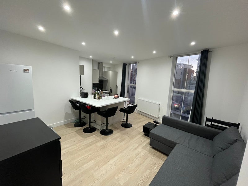 Room St. Anne's Row in Greater London