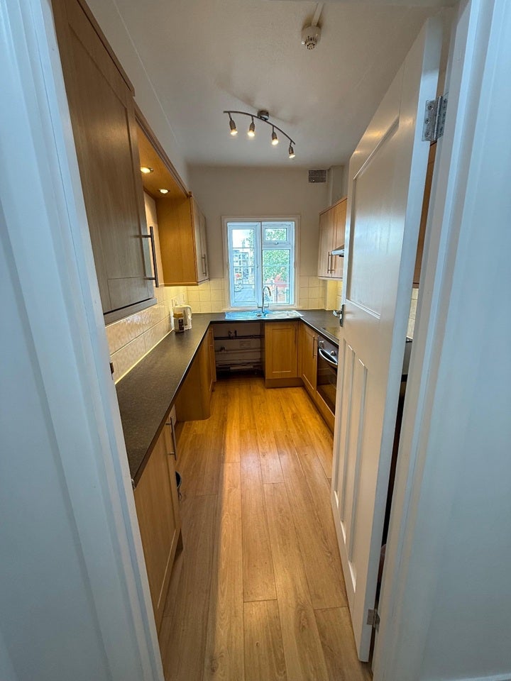 Flat Blackheath Hill in Greater London