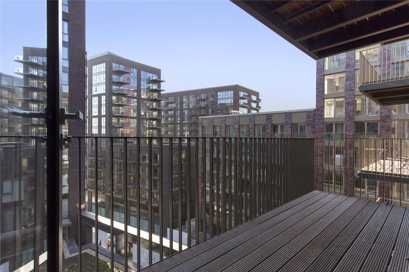 Flat New Mill Road in Greater London