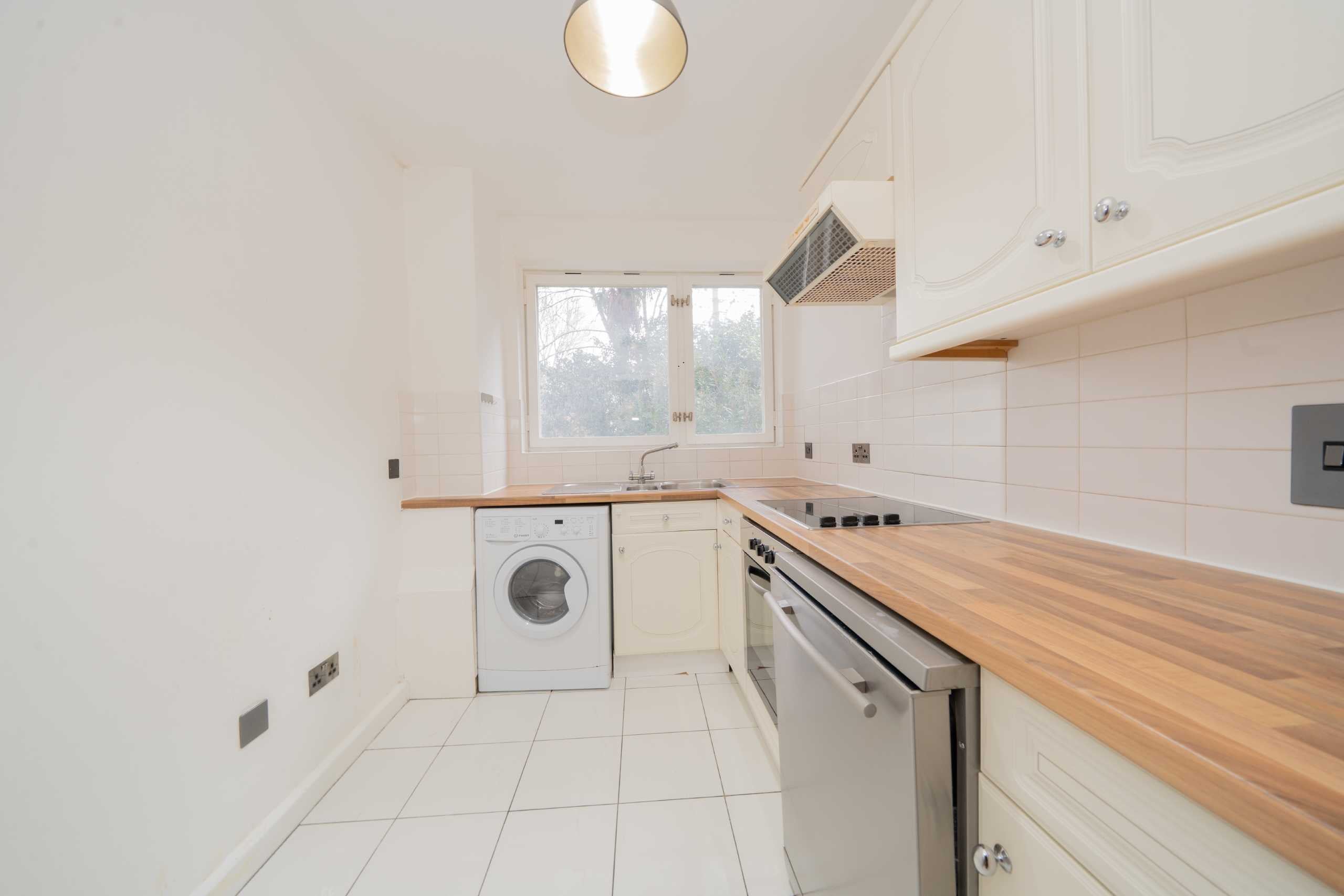 Flat Southwick Street in City of Westminster