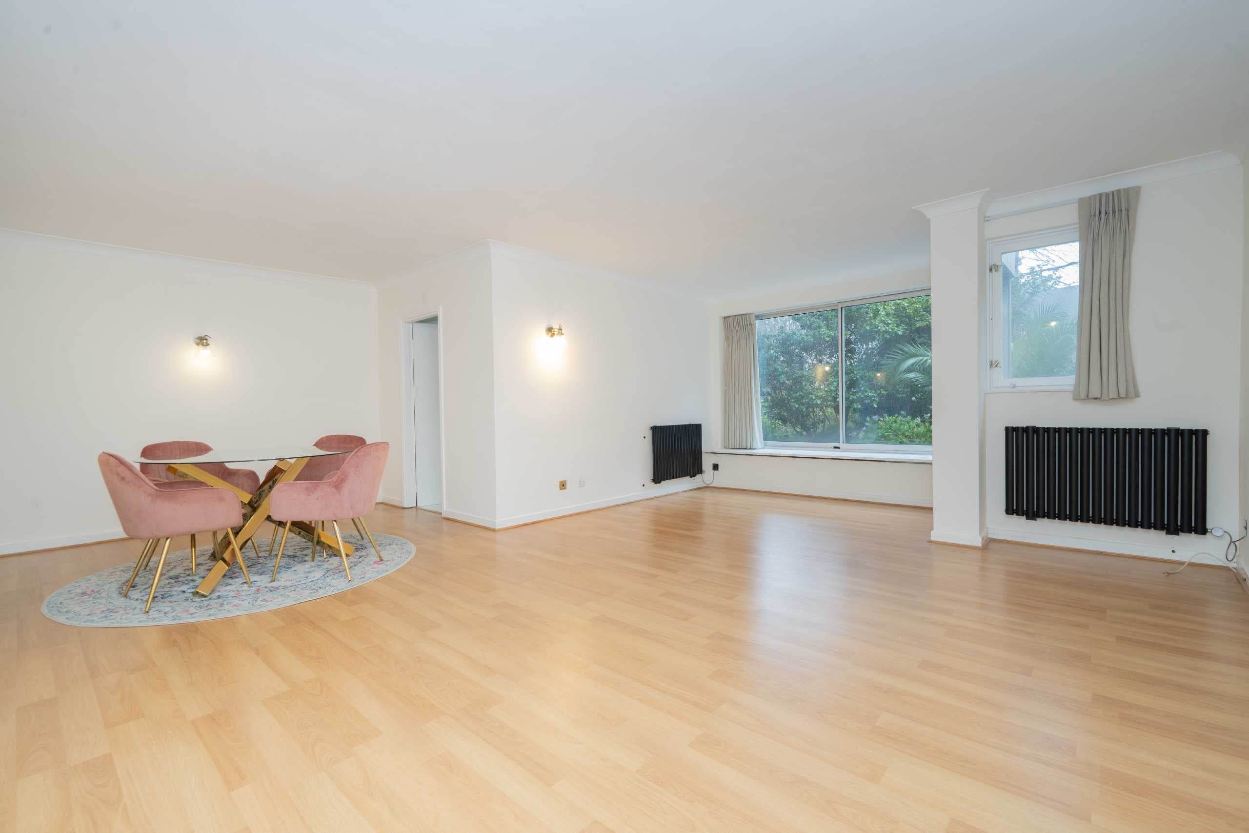 Flat Southwick Street in City of Westminster
