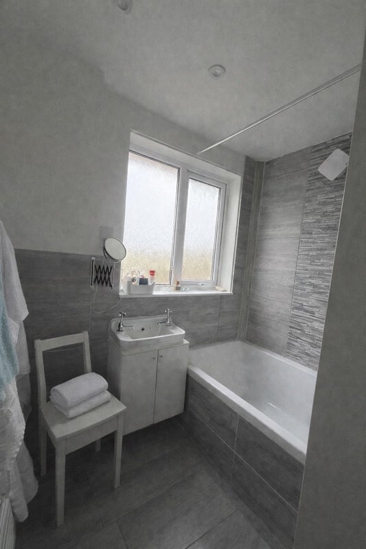 Room Broad Walk in Greater London