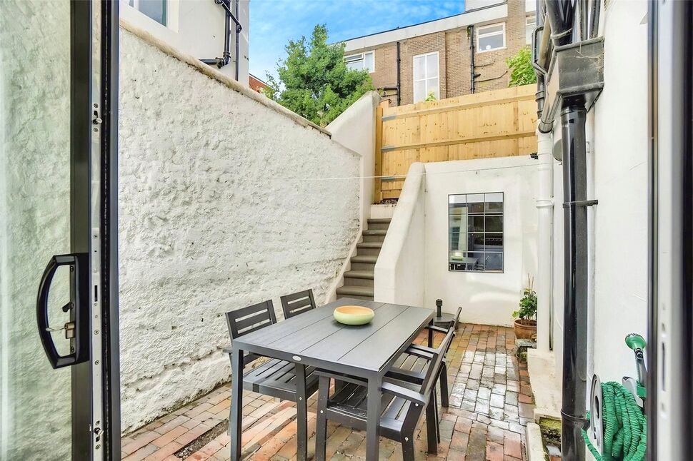 Flat Chesham Place in Brighton