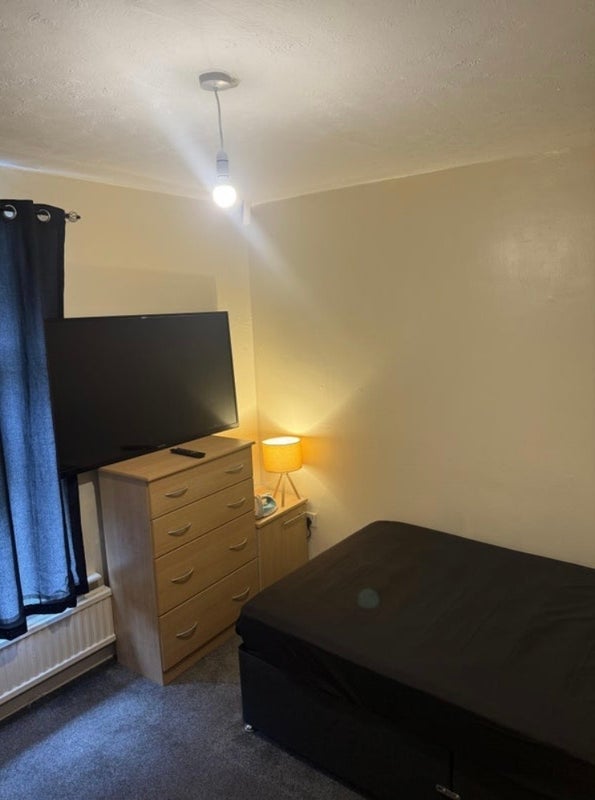 Room Daventry Road in Rochdale