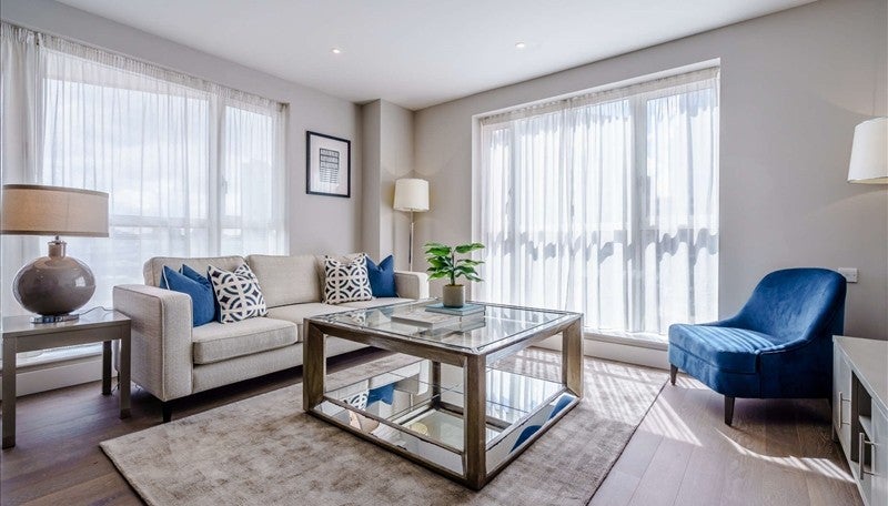 Flat Westferry Circus in Greater London