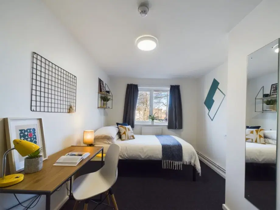 Flat Brookside in Amber Valley