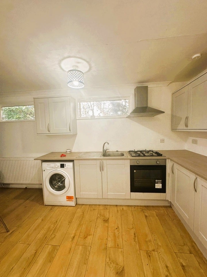 Flat Aylmer Drive in Greater London