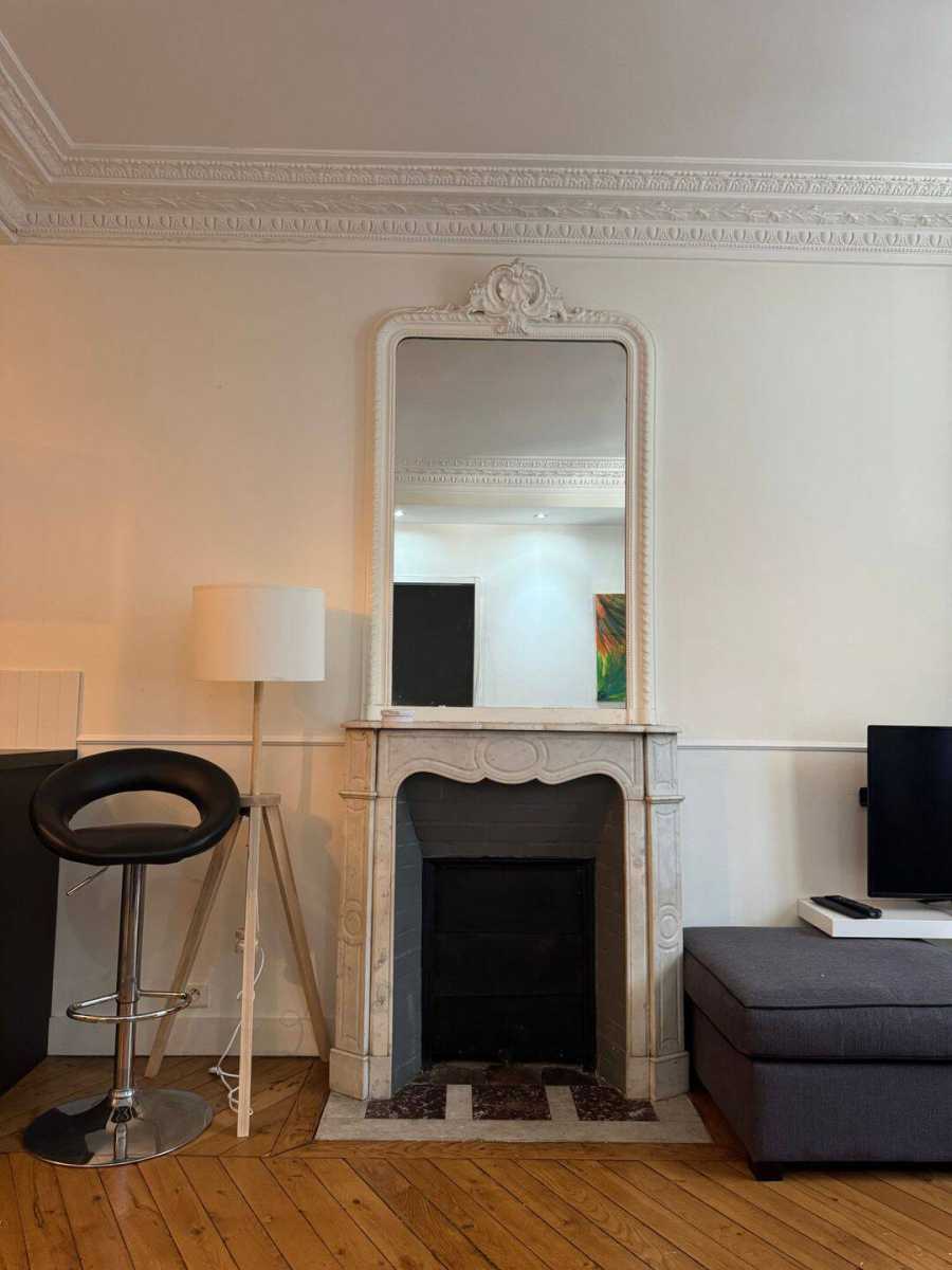 Flat Rue Guersant in Paris