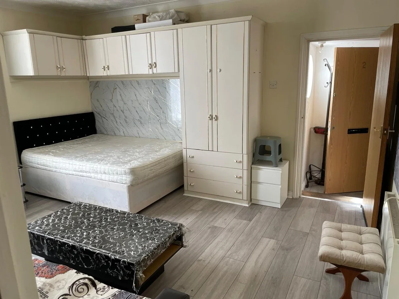 Flat Hencroft Street South in Slough
