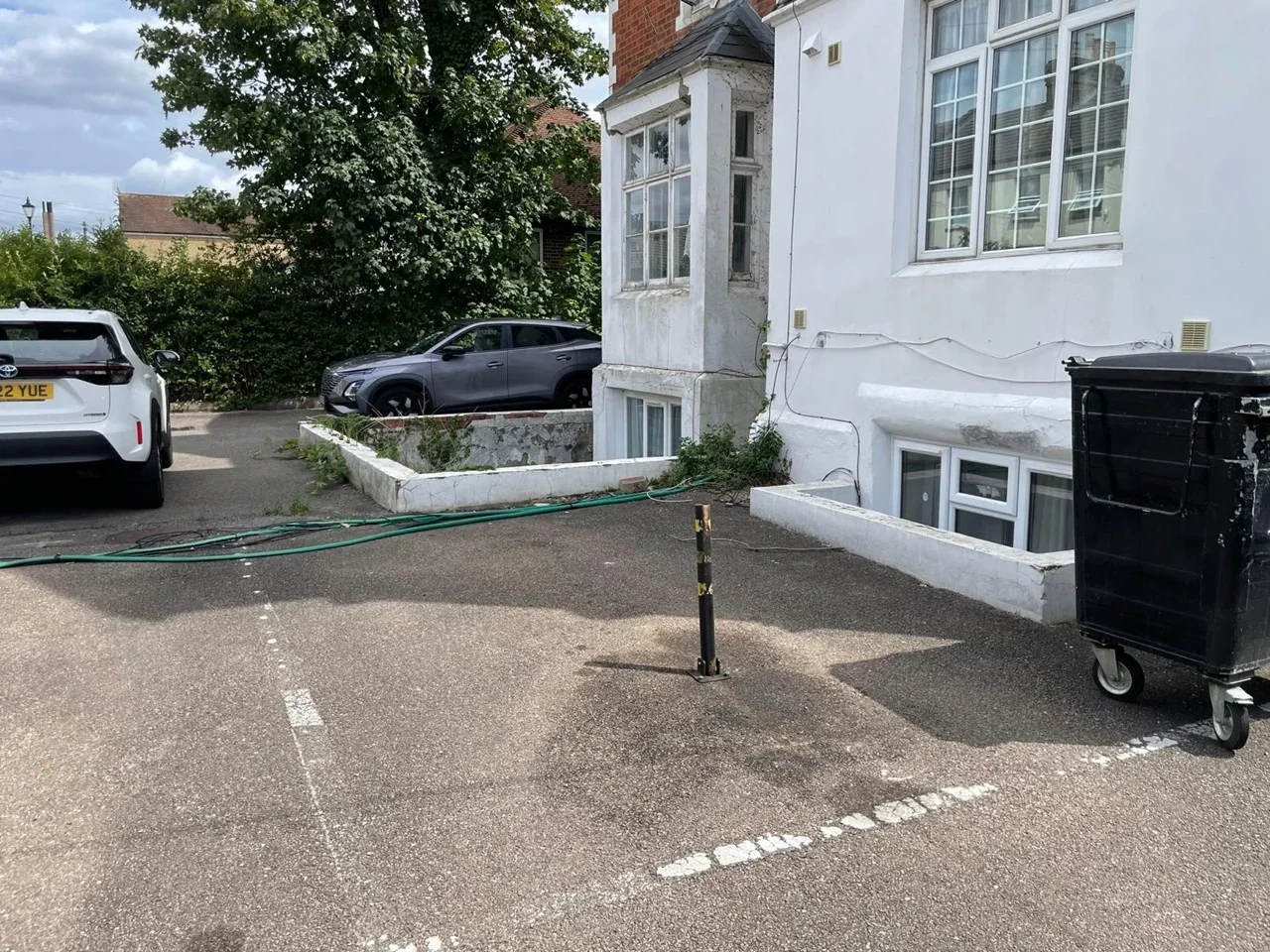 Flat Hencroft Street South in Slough