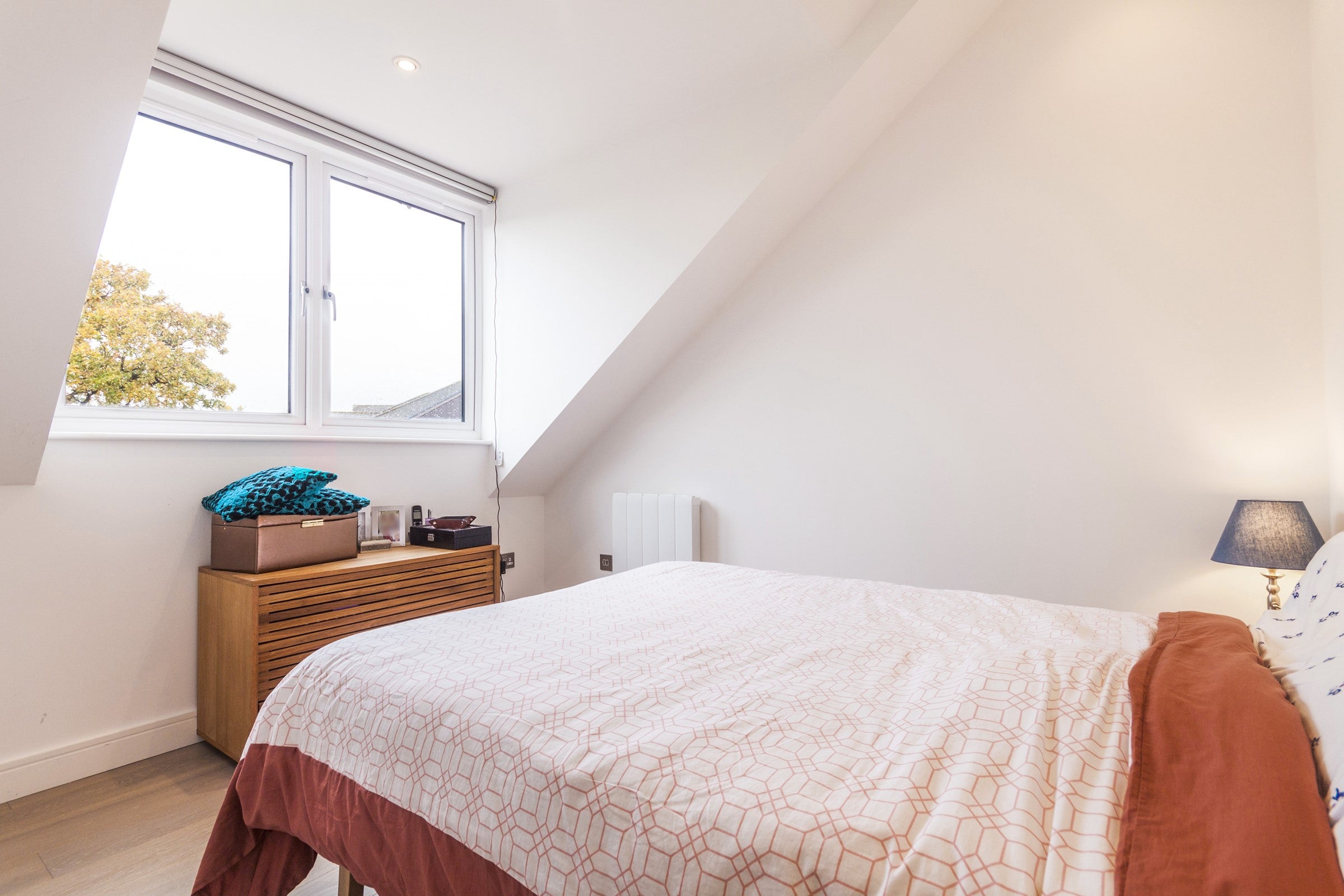 Flat Carey Road in Wokingham