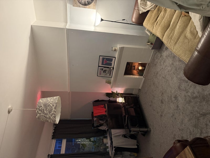 Room Cleveleys Avenue in Manchester