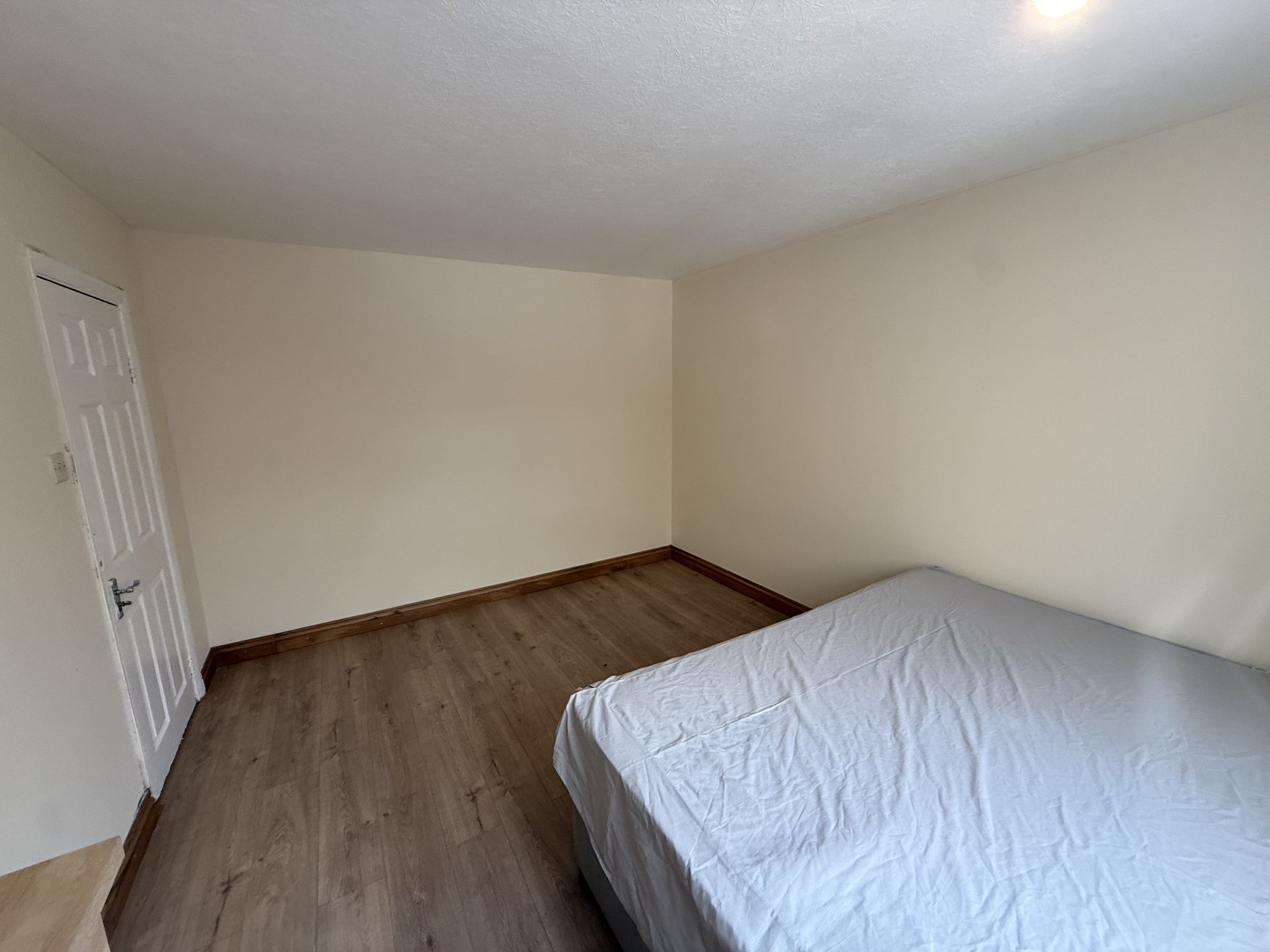 Flat Dockwell Close in London