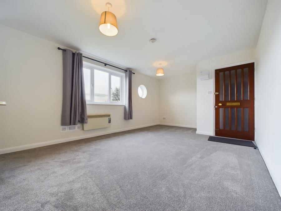 Flat Sandown Drive in Hereford