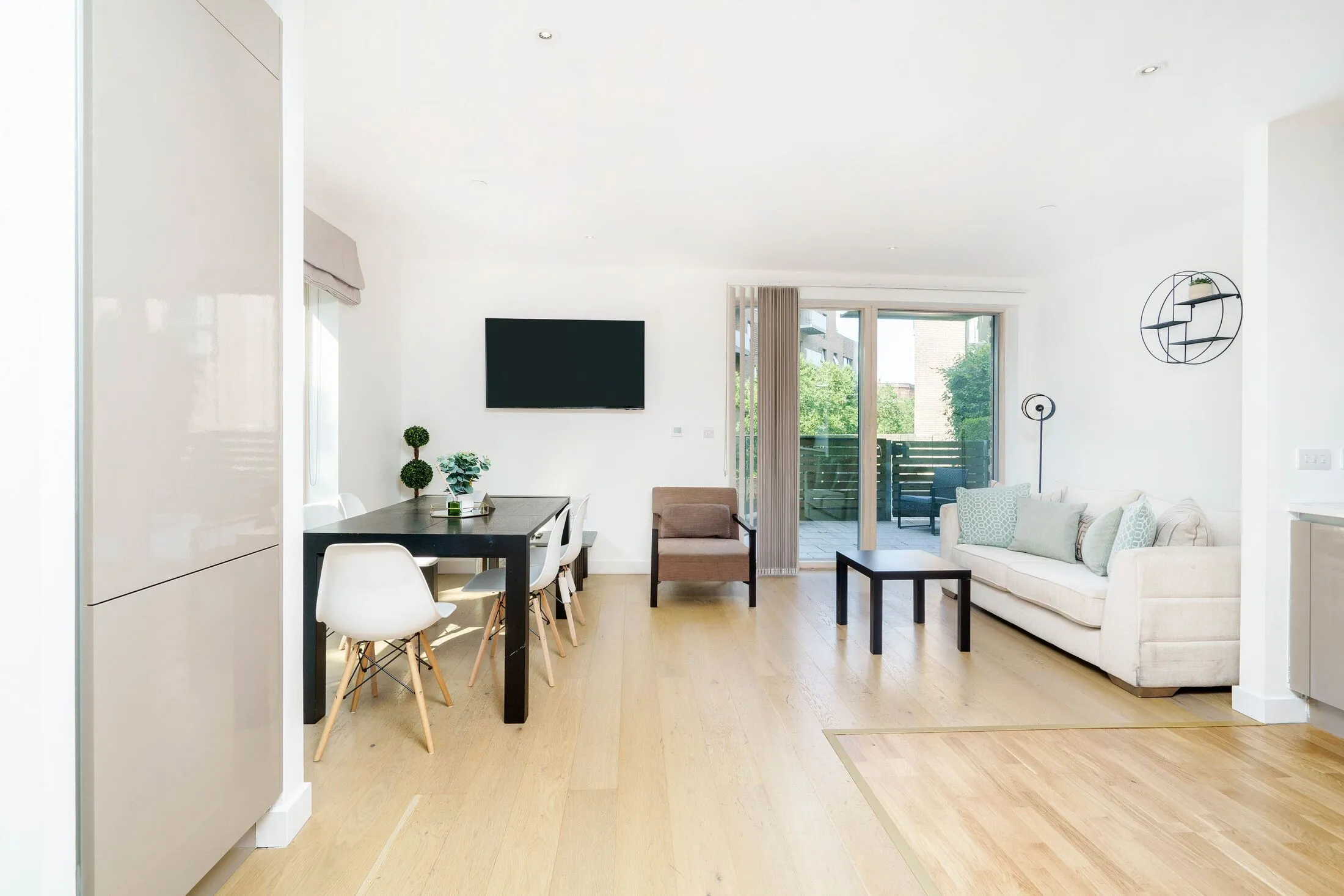 Flat Rodney Road in Greater London