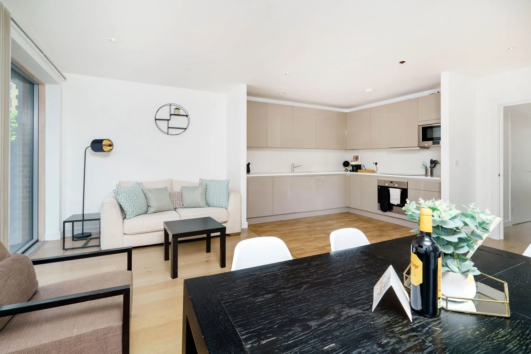 Flat Rodney Road in Greater London