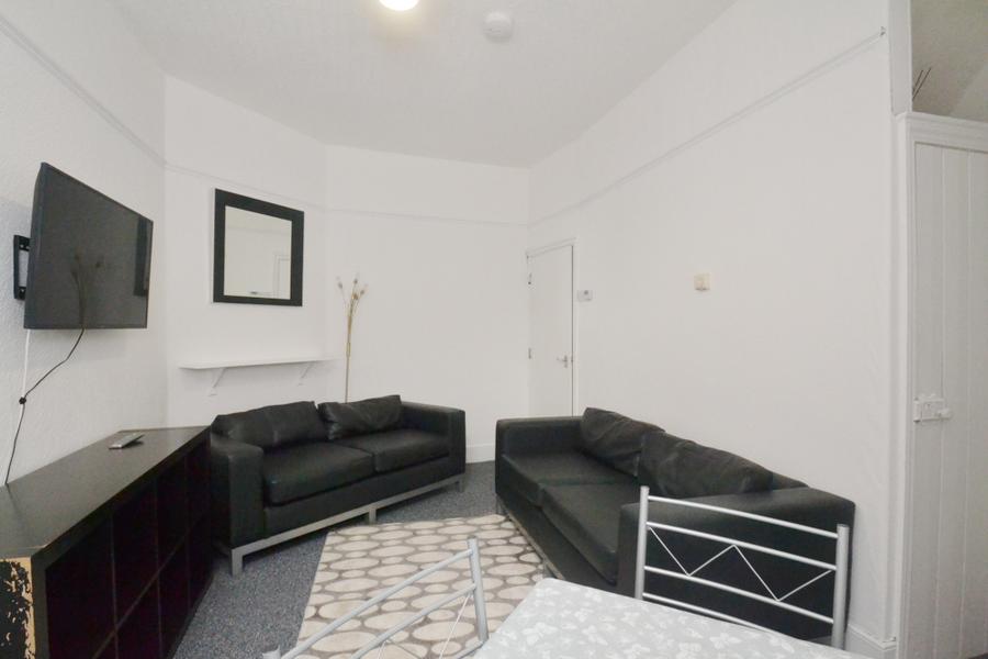 House Carill Drive in Manchester