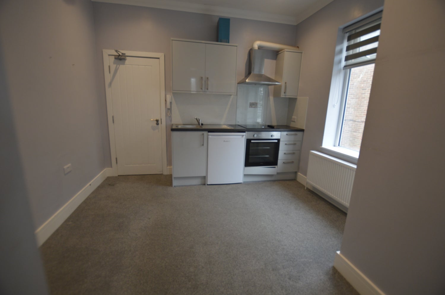 Room Bournemouth Road in Poole