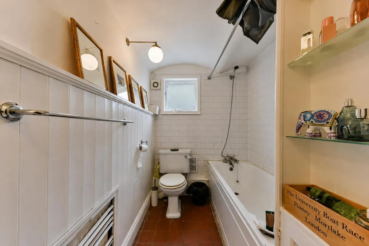 Flat Cubitt Terrace in Greater London